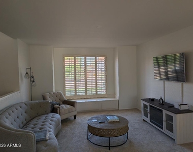 3509 E Rockledge Road - Photo Thumbnail 6