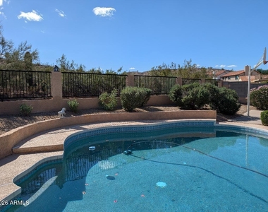 3509 E Rockledge Road - Photo Thumbnail 4