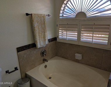 3509 E Rockledge Road - Photo Thumbnail 20