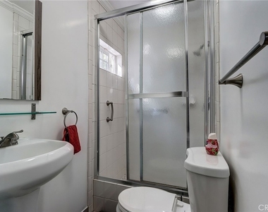 1567 Fair Park Avenue - Photo Thumbnail 13