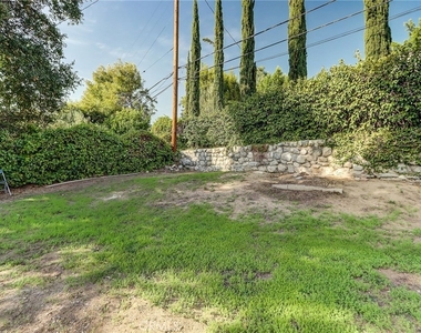 1567 Fair Park Avenue - Photo Thumbnail 22