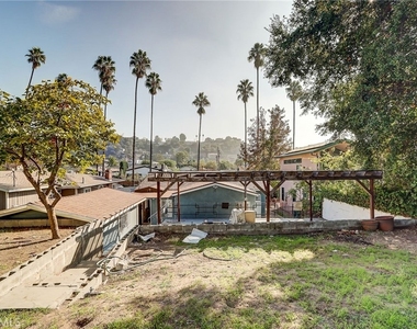 1567 Fair Park Avenue - Photo Thumbnail 24