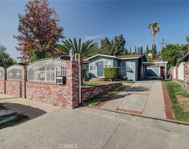 1567 Fair Park Avenue - Photo Thumbnail 2