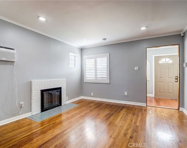1567 Fair Park Avenue - Photo Thumbnail 3