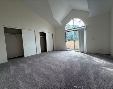 556 N 5th - Photo Thumbnail 8
