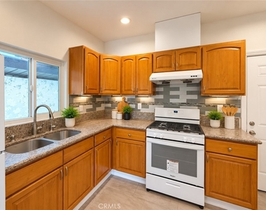 3918 Maple Ave - Photo Thumbnail 1