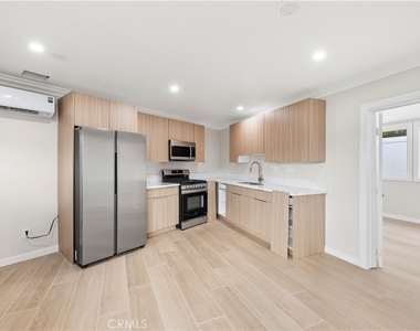 12869 Newton Street - Photo Thumbnail 7