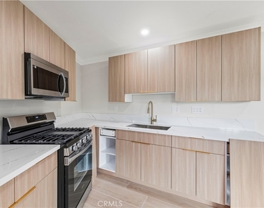 12869 Newton Street - Photo Thumbnail 11