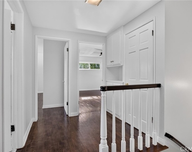 18731 Dylan Street - Photo Thumbnail 17