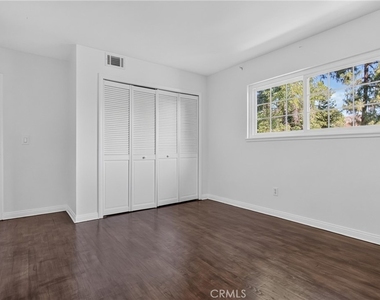 18731 Dylan Street - Photo Thumbnail 26