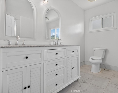18731 Dylan Street - Photo Thumbnail 23