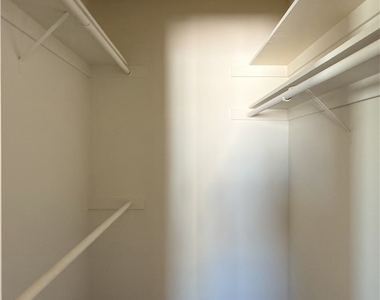 5349 Newcastle - Photo Thumbnail 7