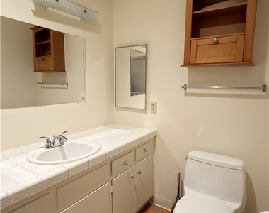 5349 Newcastle - Photo Thumbnail 12