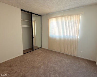 5349 Newcastle - Photo Thumbnail 10