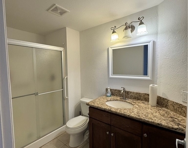 37233 Newbury - Photo Thumbnail 14
