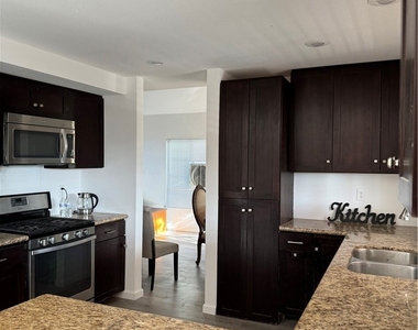 37233 Newbury - Photo Thumbnail 2