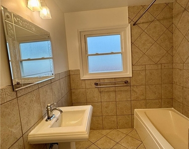 22936 Gault - Photo Thumbnail 16