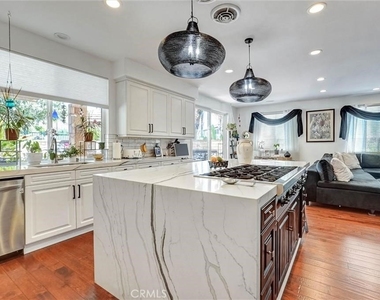 216 High Meadow - Photo Thumbnail 11