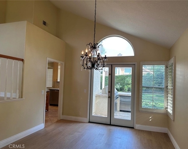 32503 Carrie Place - Photo Thumbnail 2