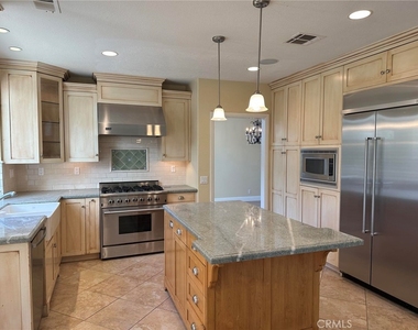 32503 Carrie Place - Photo Thumbnail 4