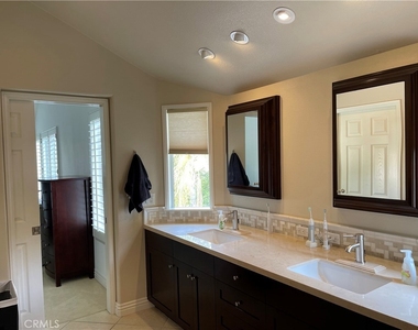 32503 Carrie Place - Photo Thumbnail 10