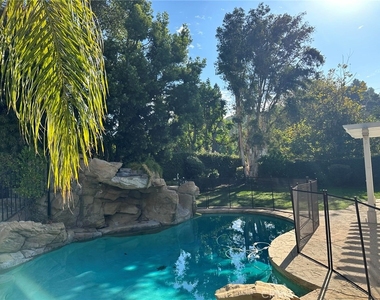 32503 Carrie Place - Photo Thumbnail 19