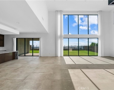 11740 N Hillsborough - Photo Thumbnail 3