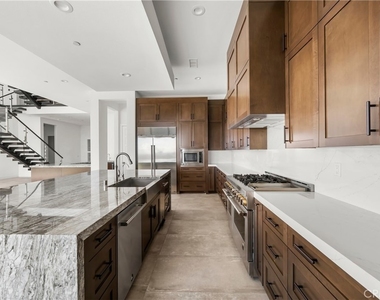 11740 N Hillsborough - Photo Thumbnail 12