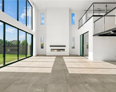 11740 N Hillsborough - Photo Thumbnail 5
