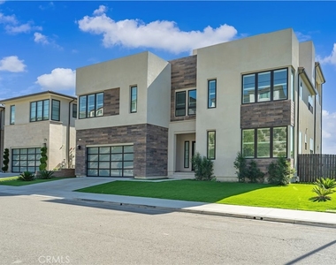 11740 N Hillsborough - Photo Thumbnail 1