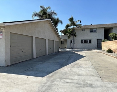 6631 Kingman Avenue - Photo Thumbnail 13