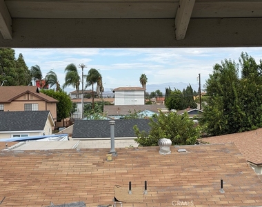 6631 Kingman Avenue - Photo Thumbnail 11
