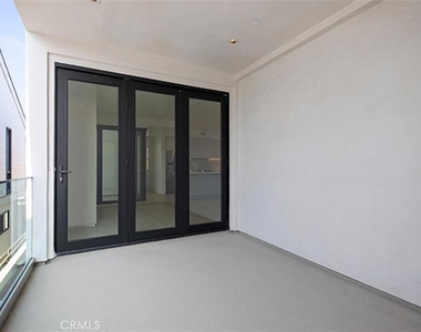 423 Orchid Ave - Photo Thumbnail 11