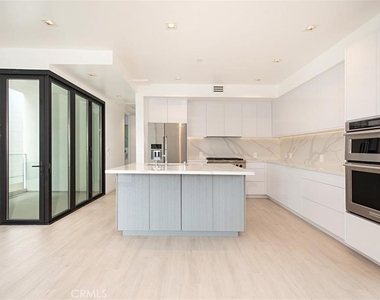 423 Orchid Ave - Photo Thumbnail 7