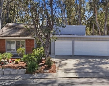 25045 Castlewood - Photo Thumbnail 1