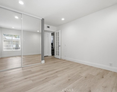 25045 Castlewood - Photo Thumbnail 34