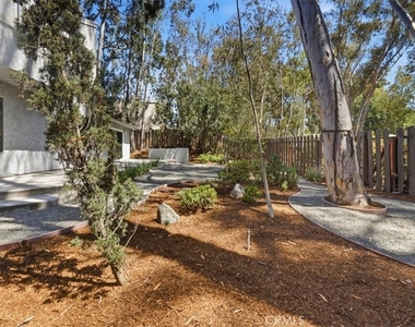 25045 Castlewood - Photo Thumbnail 40