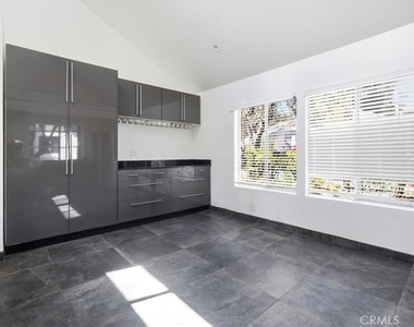 25045 Castlewood - Photo Thumbnail 21