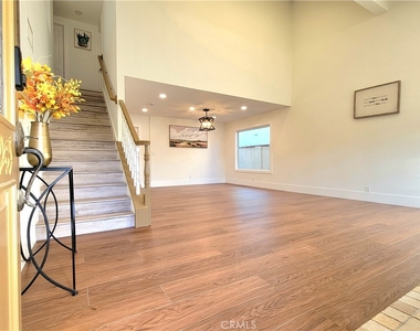 9891 Star Drive - Photo Thumbnail 2