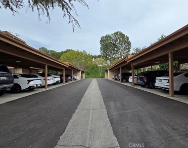 3120 Chisolm Way - Photo Thumbnail 3