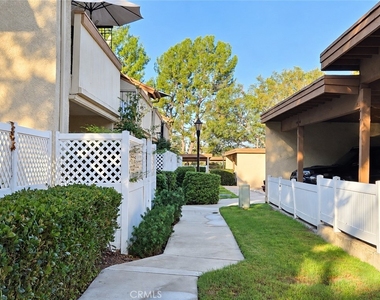 3120 Chisolm Way - Photo Thumbnail 2