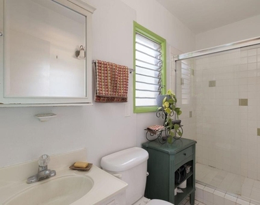 9902 Sunland Boulevard - Photo Thumbnail 6