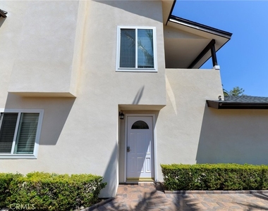 26745 Avenida Las Palmas - Photo Thumbnail 1
