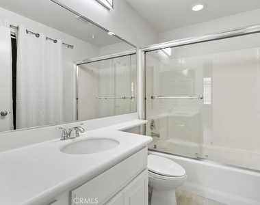 20 Leucadia - Photo Thumbnail 17