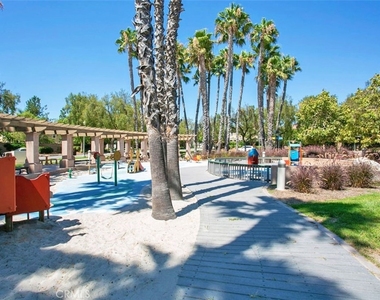 20 Leucadia - Photo Thumbnail 35