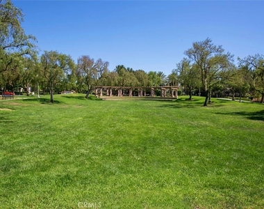 20 Leucadia - Photo Thumbnail 32
