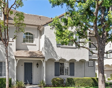 20 Leucadia - Photo Thumbnail 1