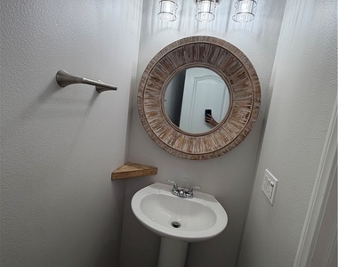 40022 Spring Place Court - Photo Thumbnail 19
