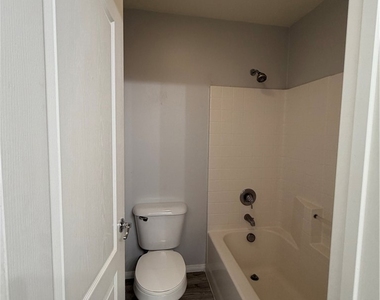 40022 Spring Place Court - Photo Thumbnail 10