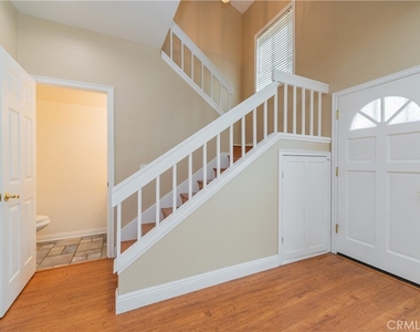 134 Monroe - Photo Thumbnail 5